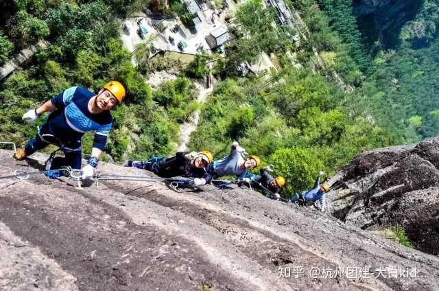 泰国为何要推出女性主题旅游月_泰国旅游团_一群中年女性公司团建去泰国旅游