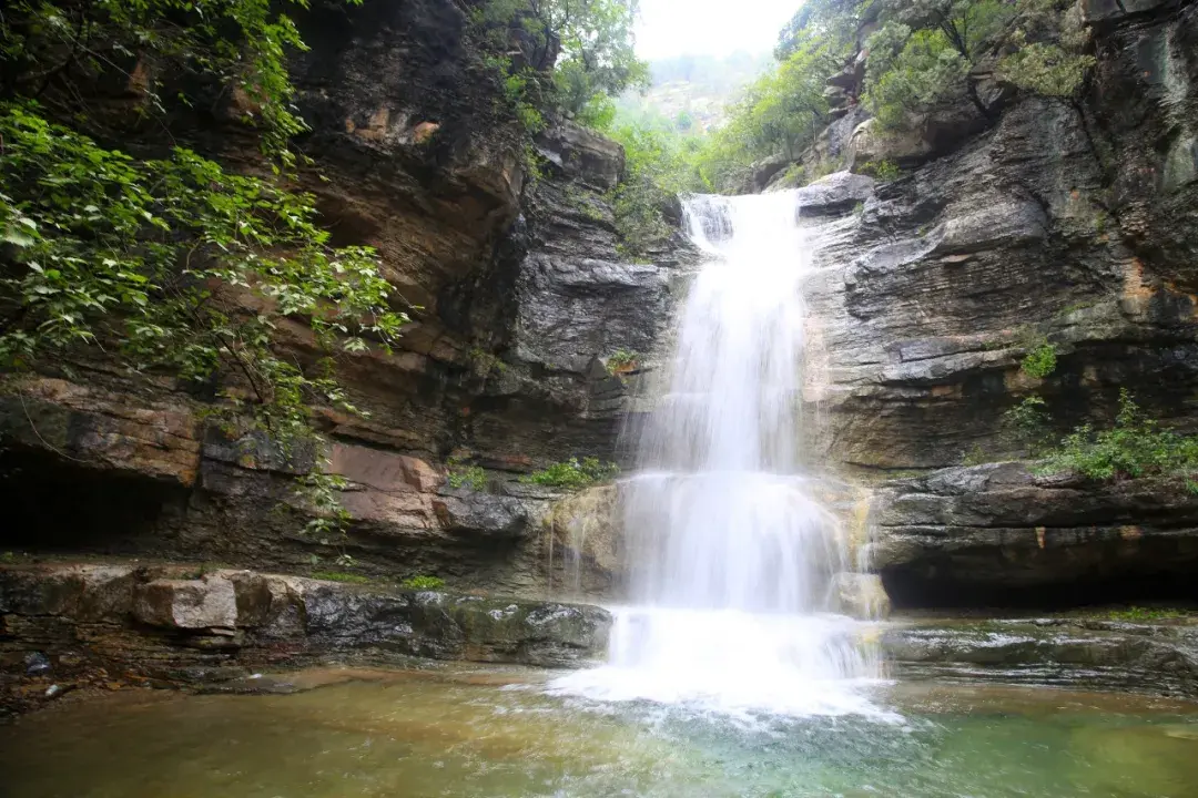 旅游景点的山_旅游有名的山_有山有水旅游景点