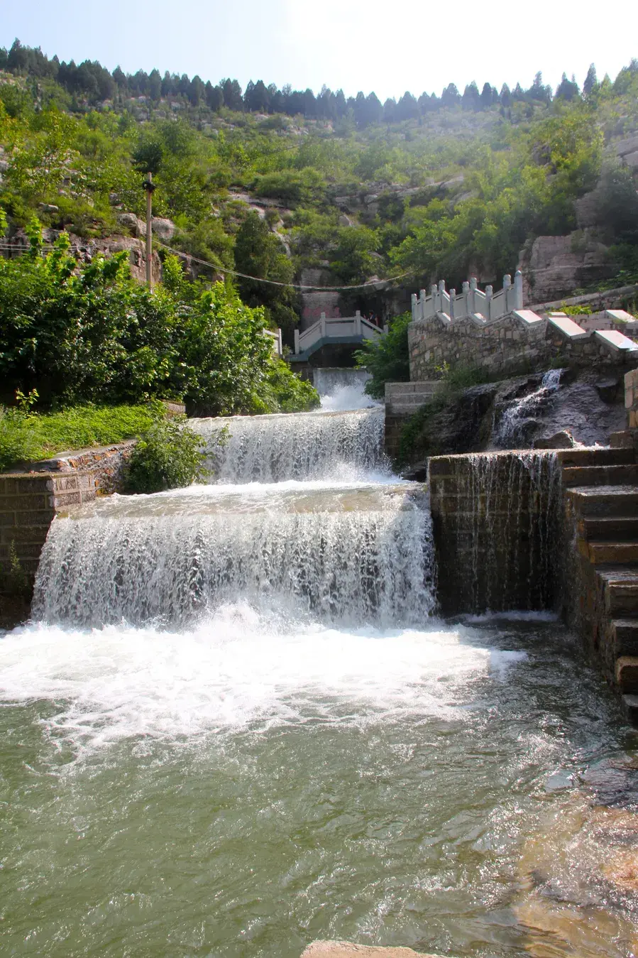 旅游景点的山_旅游有名的山_有山有水旅游景点