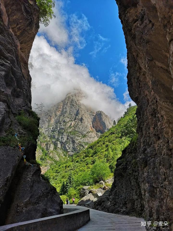 情侣安静旅游_适合情侣放松心情的旅游地_适合情侣旅游