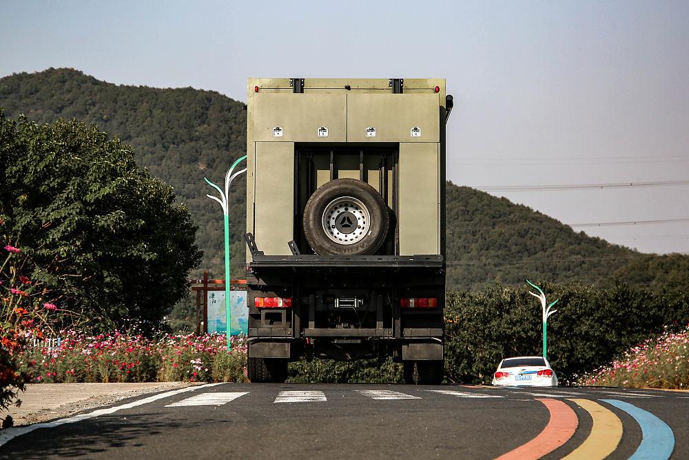 越野房车去野游_越野房车自驾游视频_越野房车自由旅游