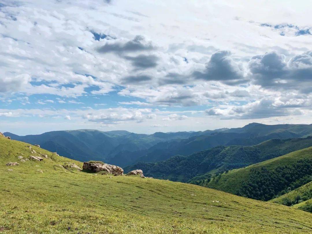 保定白石特色旅游山区_保定白石山旅游特色_保定白石特色旅游山庄有哪些