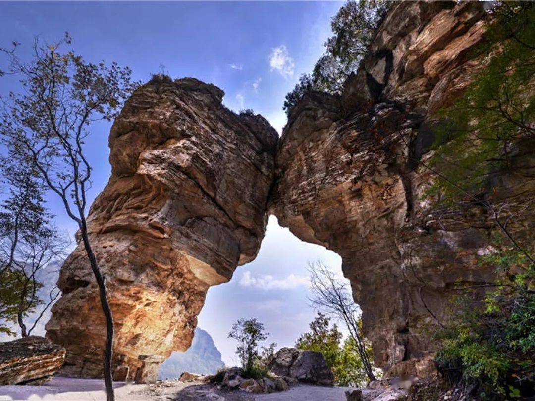 保定白石山旅游特色_保定白石特色旅游山庄有哪些_保定白石特色旅游山区