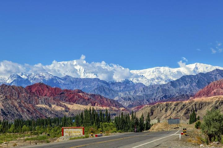 新疆西旅游线路_新疆西藏旅游线路_新疆旅游线路规划