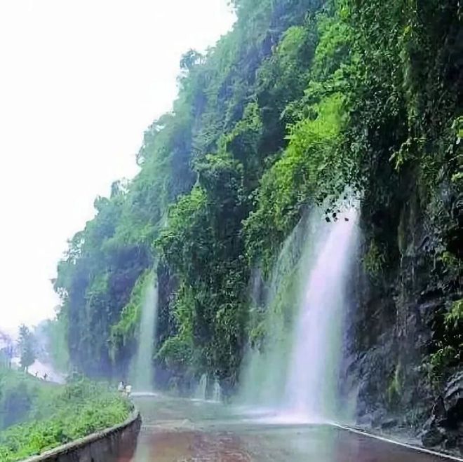 成都避暑景点_成都避暑旅游景点大全_成都出发的避暑游旅游线路