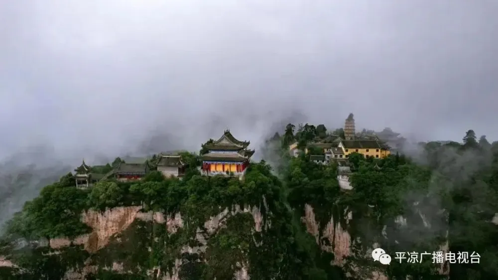 敦煌特色旅游街_敦煌旅游胜地_敦煌特色景点