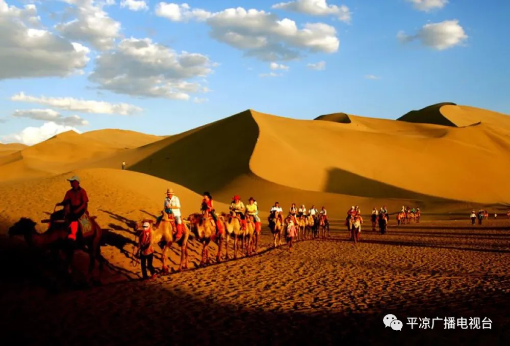 敦煌特色景点_敦煌特色旅游街_敦煌旅游胜地