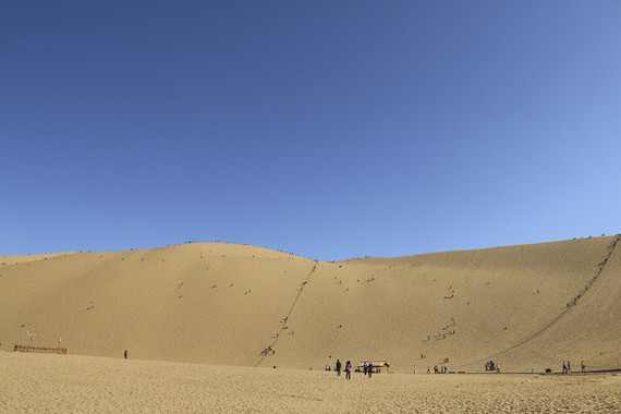 敦煌当地人去的小吃街_敦煌特色旅游街_敦煌特色景点