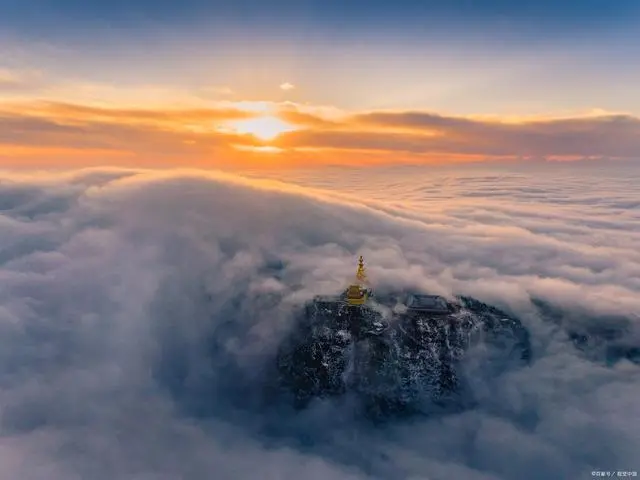 在峨眉山景区买茶叶被骗_峨眉山旅游喝茶套路_峨眉山绿茶典故