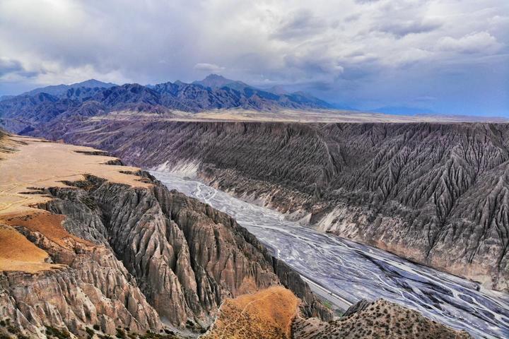 喀纳斯金秋时节旅游攻略_2021喀纳斯秋景最佳时间_金秋的喀纳斯