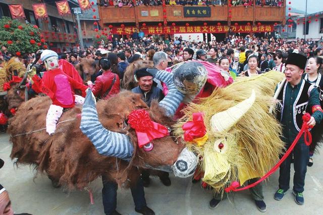 桂林旅游小吃_桂林特色饭_桂林旅游特色餐