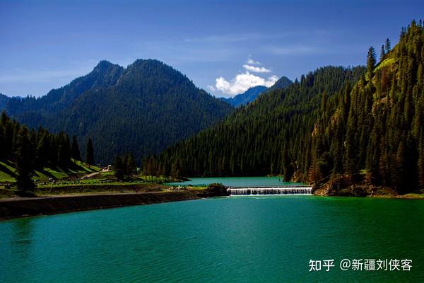 沙漠旅游景点_沙漠草原旅游攻略_草原沙漠旅游线路