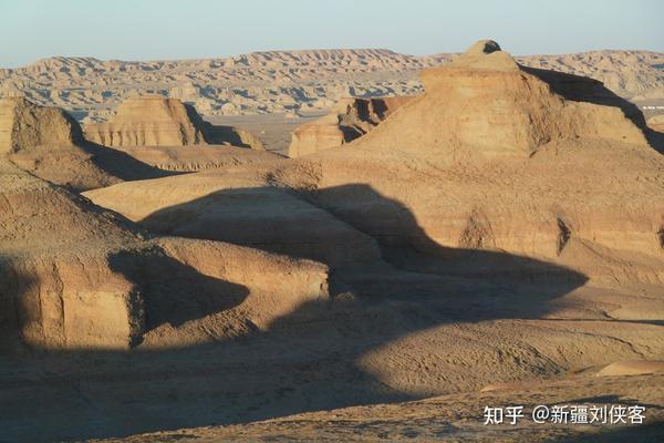 沙漠草原旅游攻略_草原沙漠旅游线路_沙漠旅游景点