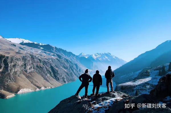 沙漠旅游景点_草原沙漠旅游线路_沙漠草原旅游攻略