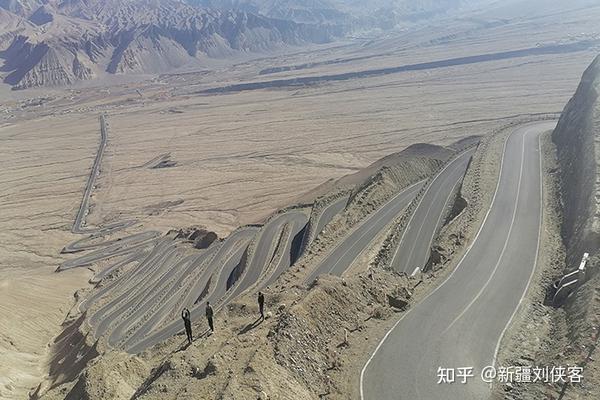 沙漠草原旅游攻略_草原沙漠旅游线路_沙漠旅游景点