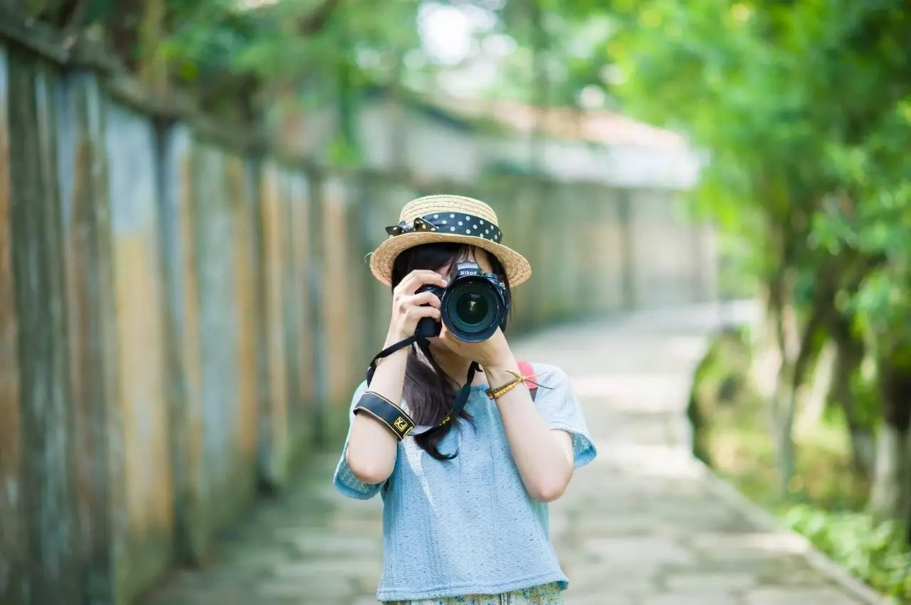 女性一个人旅游安全吗好吗_一个女人旅游安全否_女人旅游