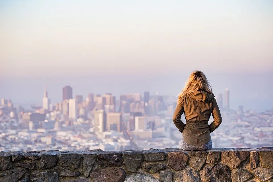 女性一个人旅游安全吗好吗_一个女生旅游安全问题知乎_女性旅游安全个人好处有哪些