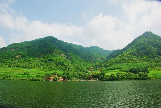 绿岛什么季节旅游最好_季节旅游绿岛好玩吗_季节旅游绿岛好玩的地方