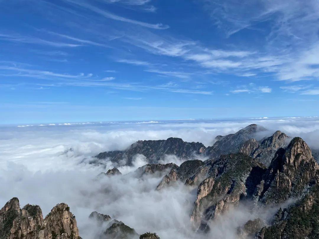 冬季黄山旅游装备_黄山市冬季旅游景点_冬季黄山旅游着装