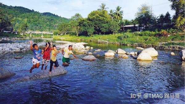 翁牛特沙漠旅游攻略_洛南翁沟景区怎么去_洛翁旅游景点