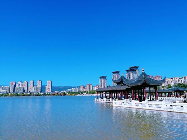 沧源佤族旅游特色景点_沧源佤族介绍_沧源佤族原始部落景点