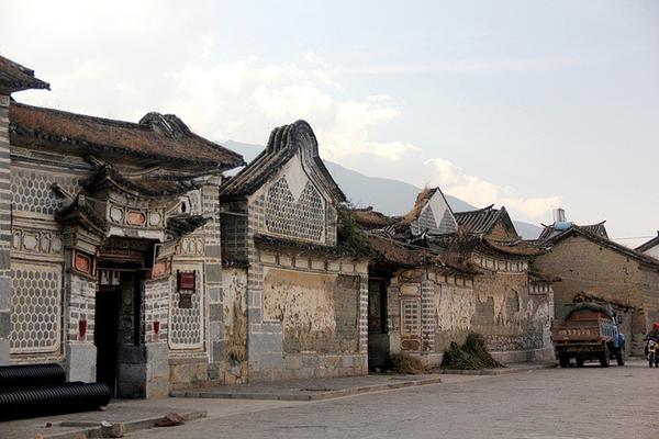 沧源佤族介绍_沧源佤族原始部落景点_沧源佤族旅游特色景点