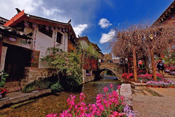 沧源佤族旅游特色景点_沧源佤族介绍_沧源佤族原始部落景点