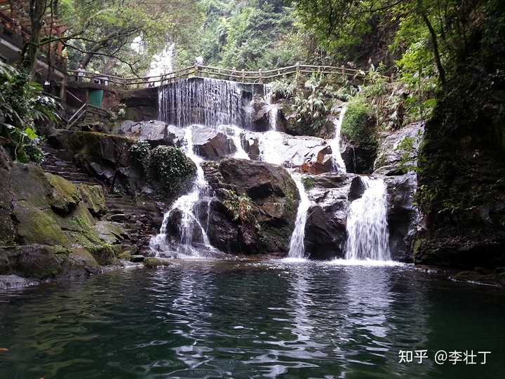 秋天美景旅游胜地_秋天的旅游景点_秋天旅游攻略景点必去