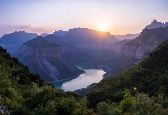 秋天的旅游景点_秋天景点旅游景点大全_秋天景点推荐