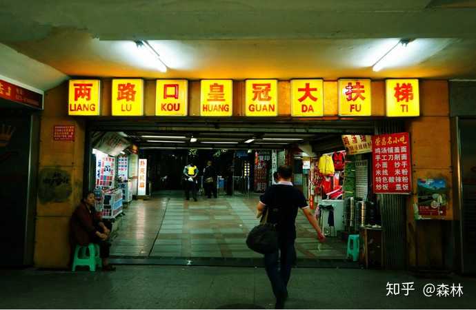 情侣旅游适合跟团吗_情侣旅游适合去哪里_情侣适合的旅游