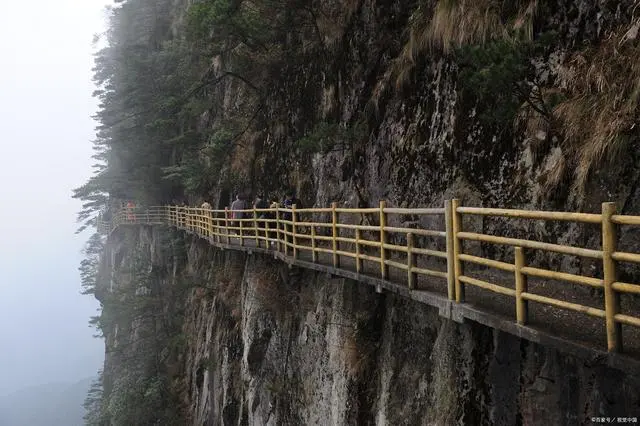 秋天的旅游景点_秋天景点旅游景点大全_秋天旅游攻略景点必去