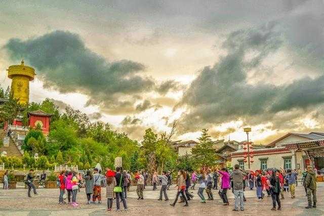 丽江旅游景点介绍大全_丽江旅游景点介绍_丽江景点旅游介绍作文