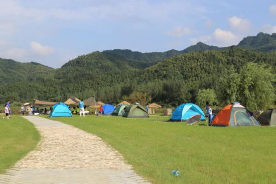 白马风景区_白马特色旅游村_白马村旅游景点有哪些