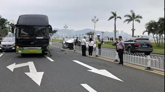 没车情侣旅游_情侣自驾旅行_情侣自驾游失踪