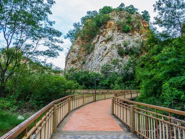 海南的最好旅游季节_海南适合旅游季节_海南季节旅游好玩吗