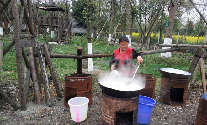 美食与旅游新闻_关于美食新闻应该写什么稿_美食新闻报道有哪些