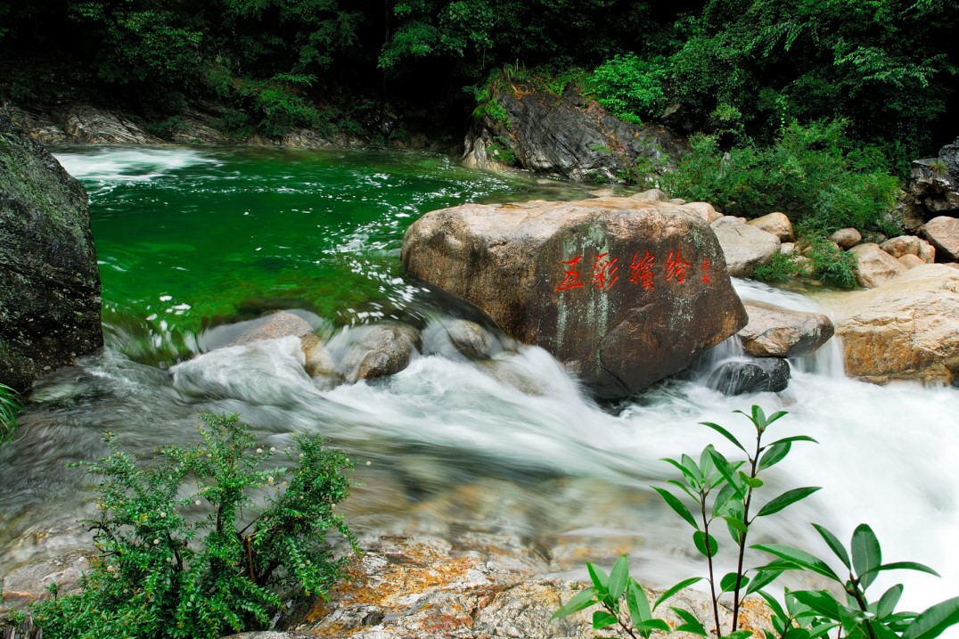 适合情侣去的旅游胜地一天_情侣旅游适合天堂的句子_情侣旅游适合几天