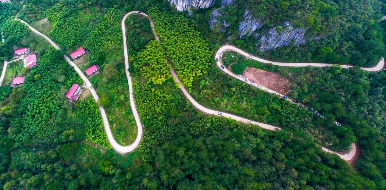 适合情侣去的旅游胜地一天_情侣旅游适合天堂的句子_情侣旅游适合几天
