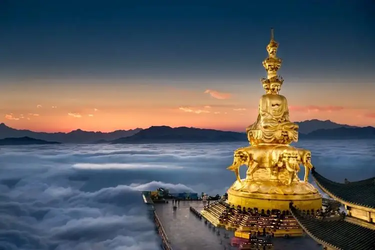 自由旅行家_家庭旅游自由派_自由旅行家是什么职业