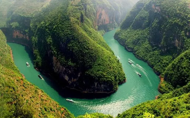 旅游团坑人套路_旅游团套路买玉_旅游团购物买玉骗局