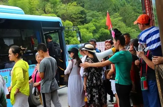 旅游团购物买玉骗局_旅游团套路买玉_旅游团坑人套路