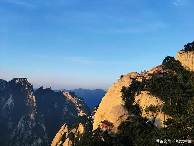 10个旅游景点_深圳有什么景点旅游_贵港有什么好玩的景点旅游