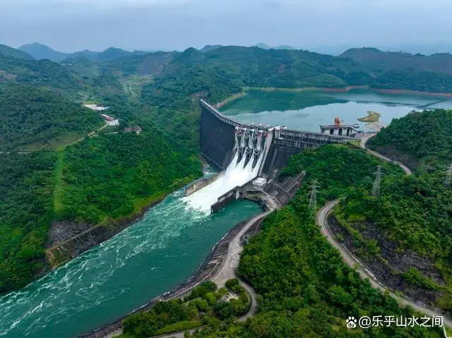 广西民族特色旅游_广西民俗旅游_广西特色名族旅游