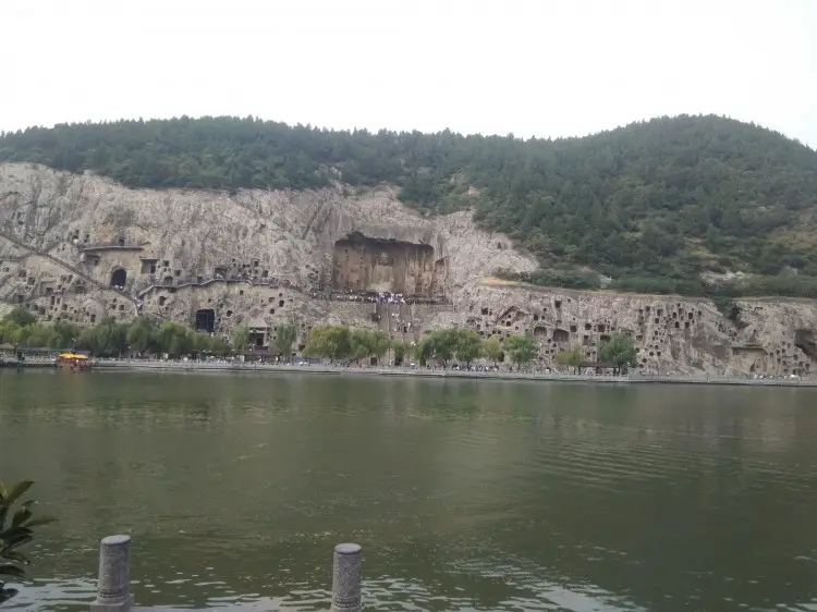 洛阳旅游住哪里方便_洛阳住宿价格多少_洛阳旅游家庭住宿标准