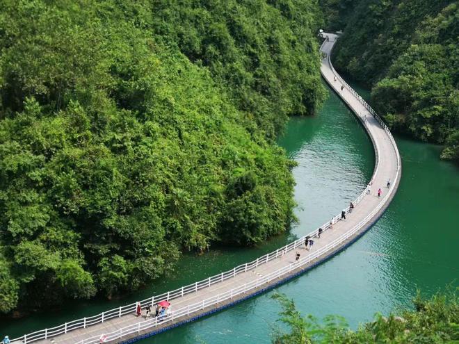 老年人去旅游景点推荐词_老年旅游地点_景区针对老年人的旅游指引