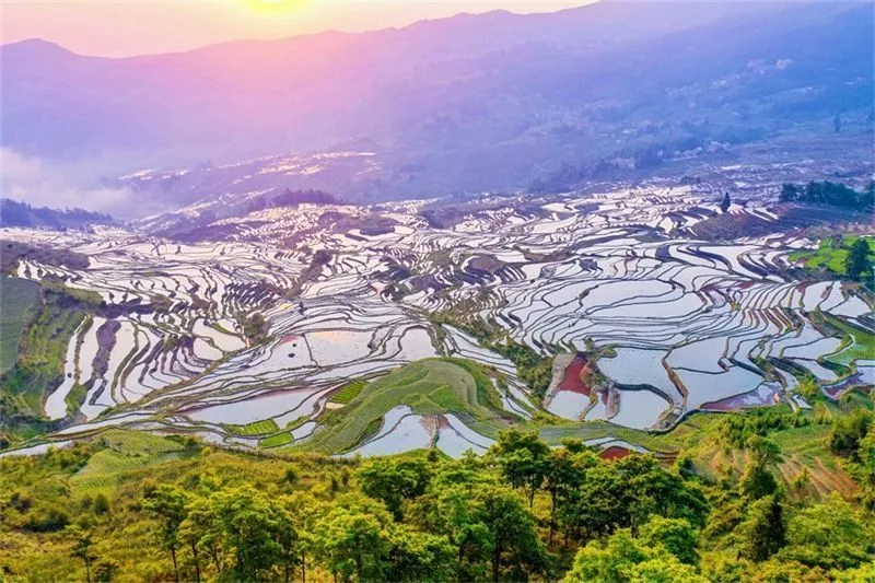 石头特色旅游_石头旅游景点_石头旅游必去景点