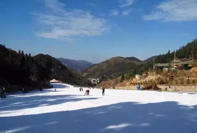 下雪的旅游景点_景点下雪旅游图片_下雪旅游的地方