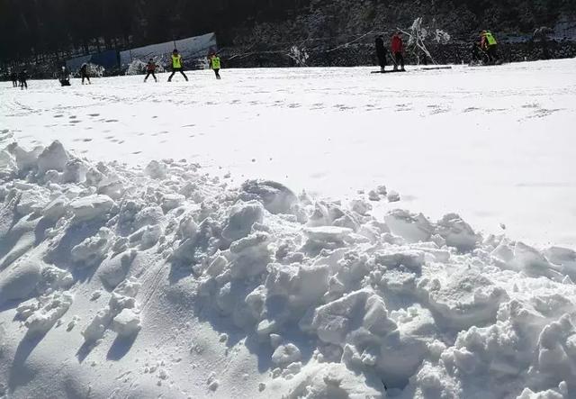 下雪的旅游景点_下雪旅游的地方_景点下雪旅游图片