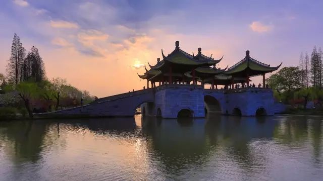 江苏情侣夏季旅游_适合情侣旅游的国内景点江苏_江苏情侣旅游景点排行