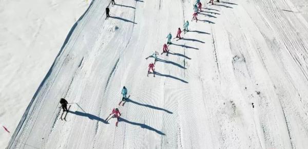 大美新疆冰雪旅游_新疆冰雪旅游资源有哪些_新疆冰雪旅游的好时节有哪些